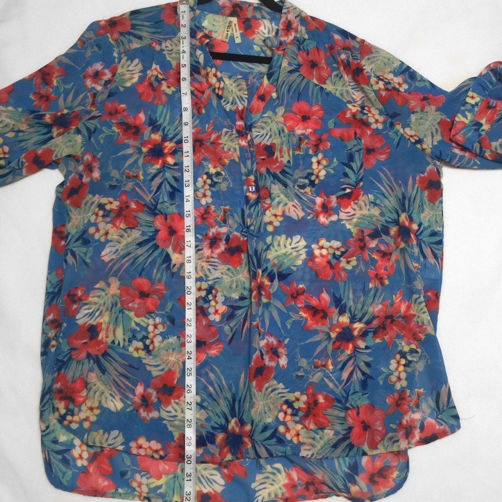 🥏Blue Blouse - Picture 6 of 8
